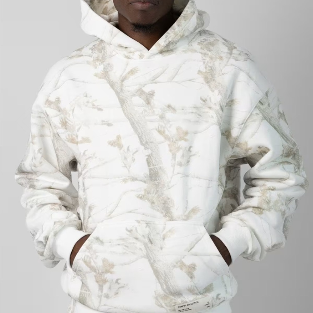 NIB Comfrt White Oak Limited Edition Camo Hoodie.  Sz small - Picture 2 of 6